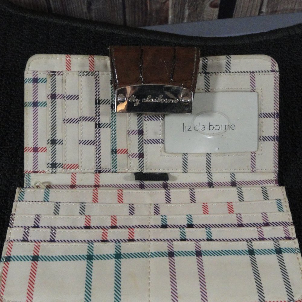 VTG Liz Claibornesnap closure faux scale wallet womens. plaid inside~Cute - Picture 5 of 9